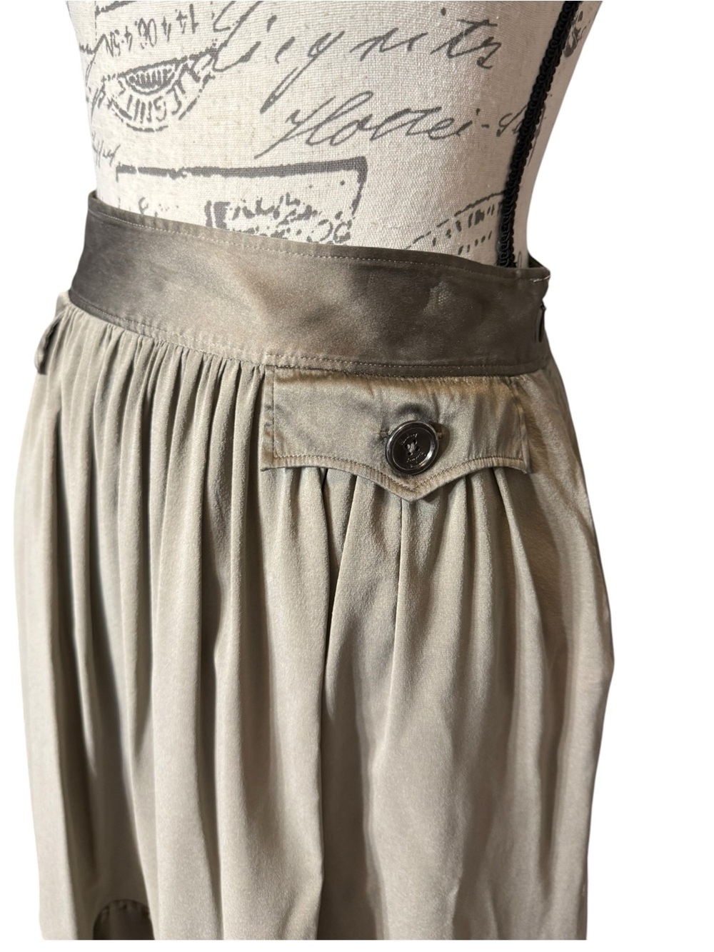 Burberry London Olive Pleated Silk Skirt Size 6 - Picture 4 of 8